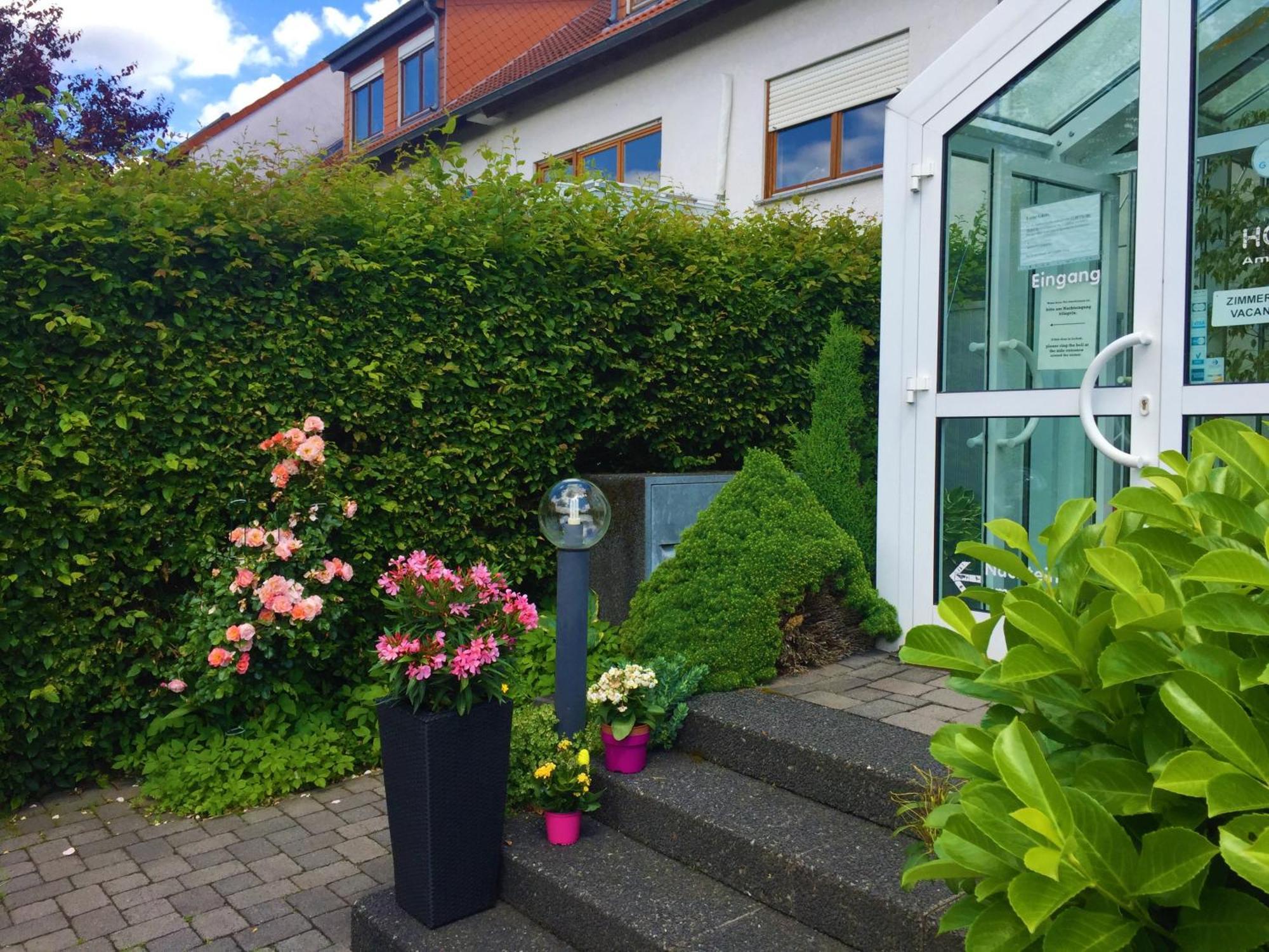 Hotel Garni Am Schaefersberg Niedernhausen Exterior foto